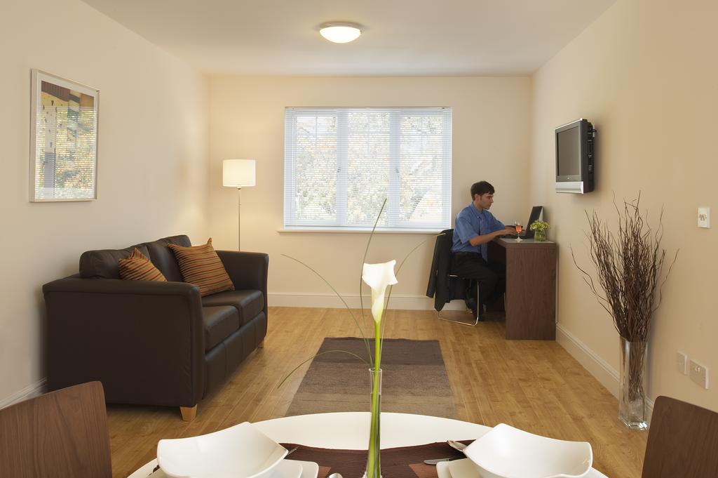 Saco Farnborough Daire Farnborough  Dış mekan fotoğraf